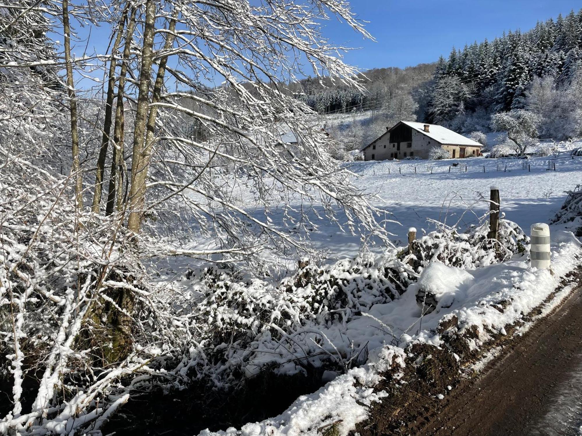 La Hutte Βίλα Tendon Εξωτερικό φωτογραφία